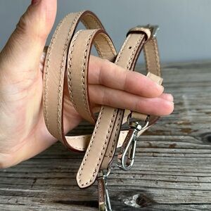 MK strap great condition 44 inches long